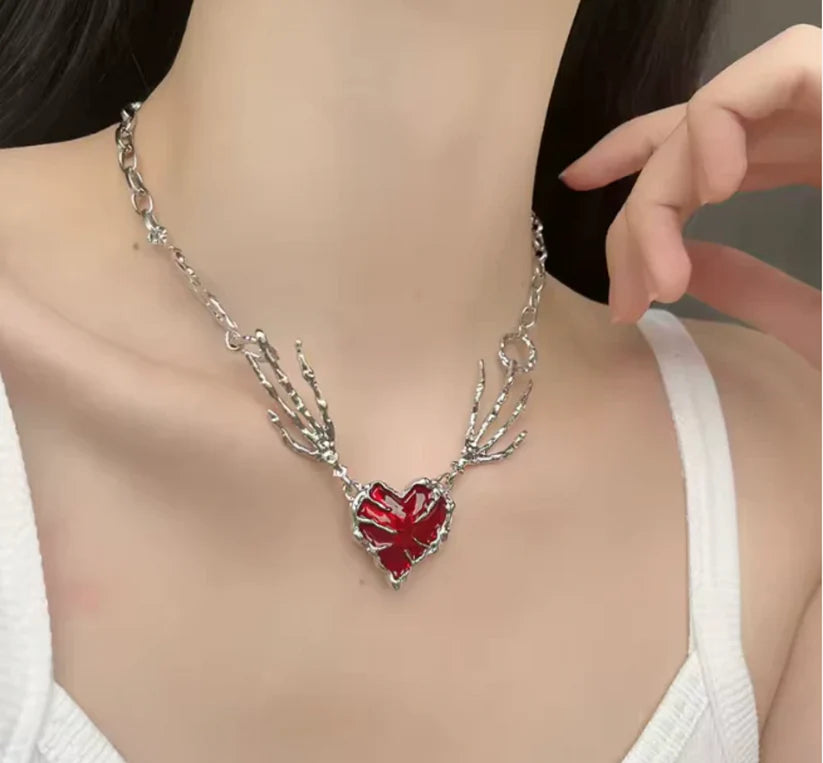 Nocthyra Twilight Rose Necklace